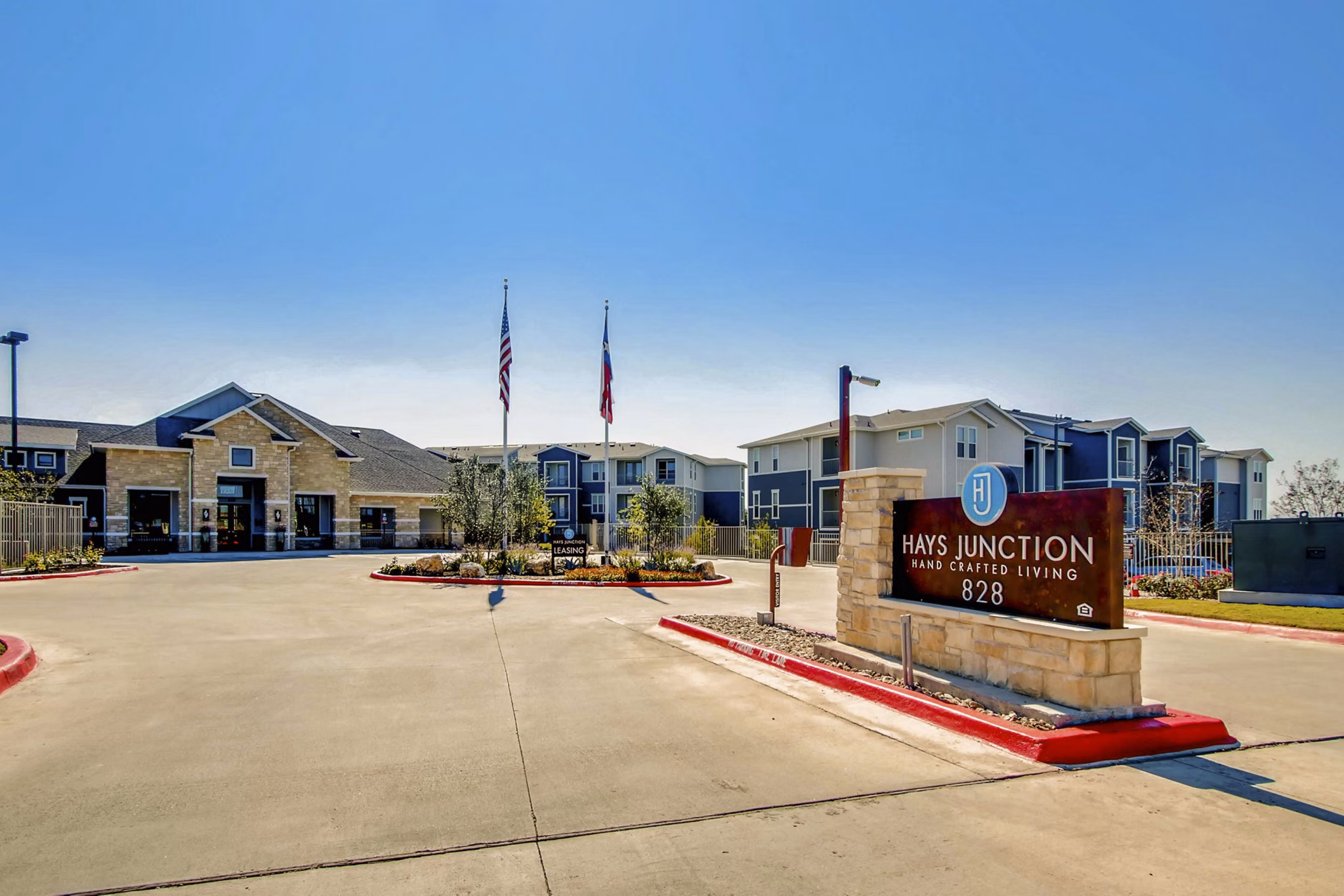 Hays Park Apartments: Contemporary luxury apartments in a vibrant neighborhood