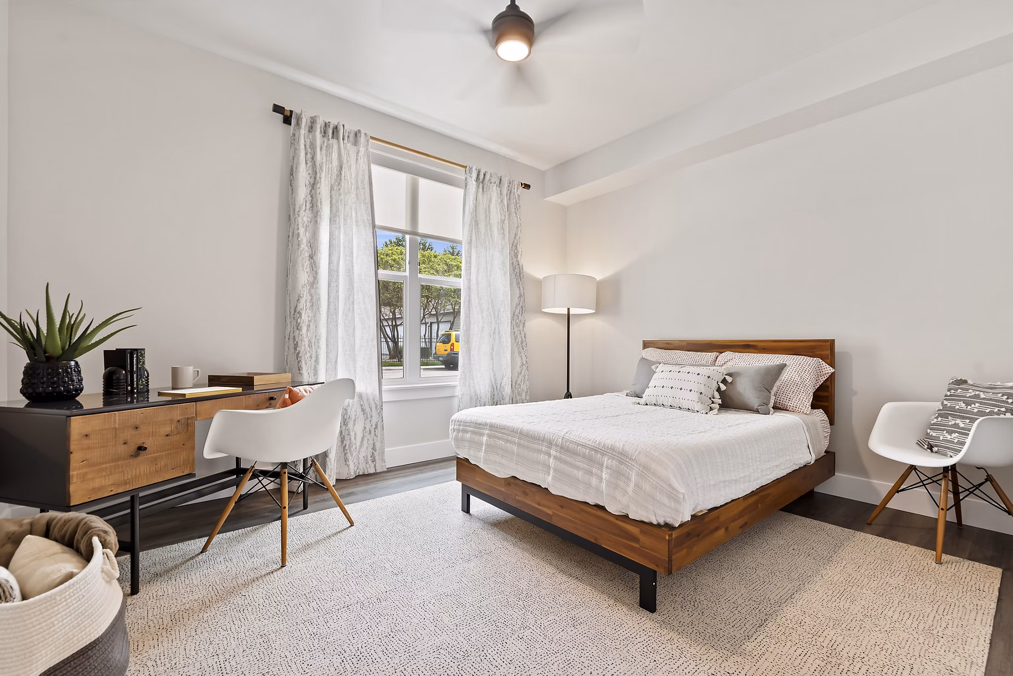 bedroom at River Pointe Premier Apartments