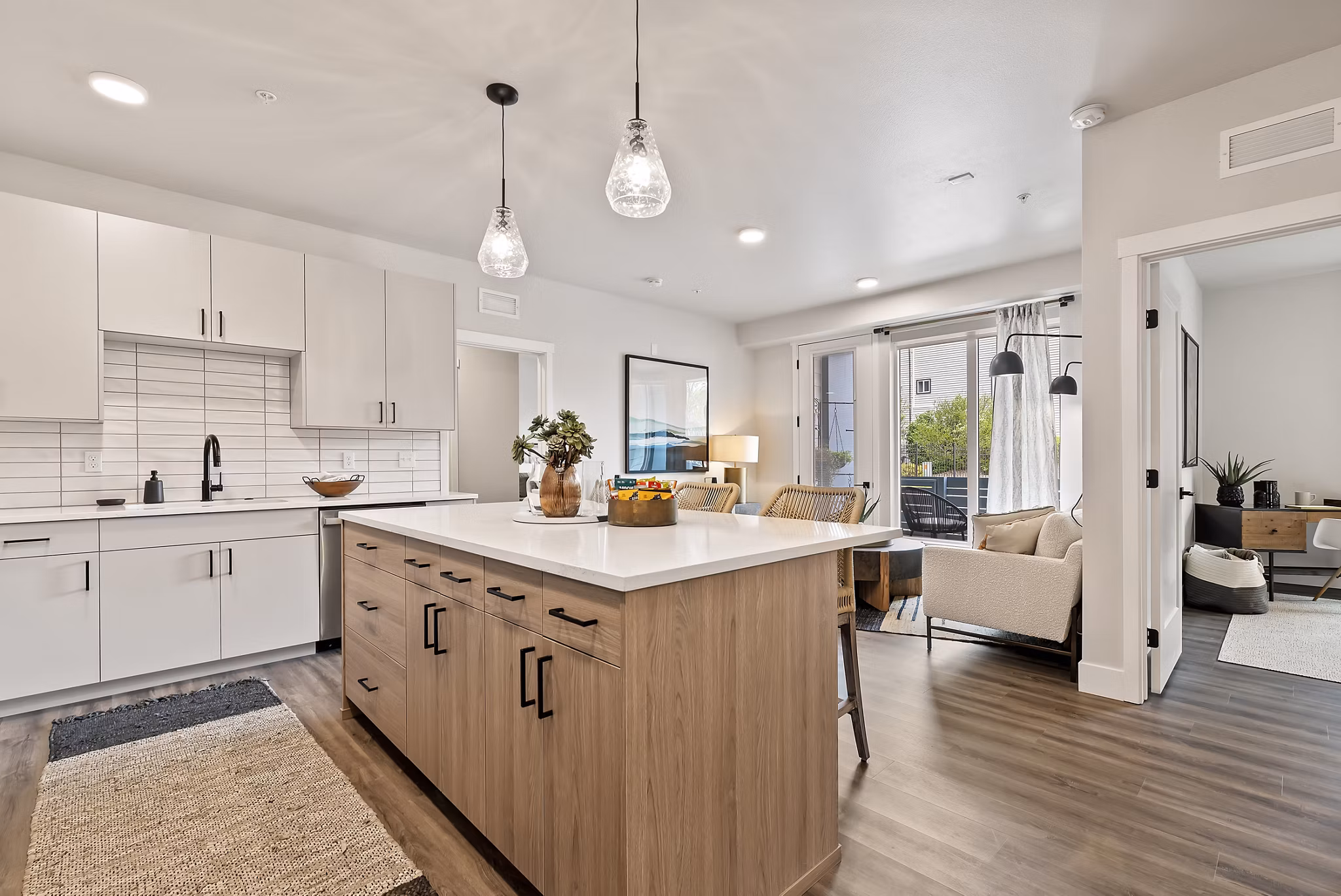 kitchen at River Pointe Premier Apartments