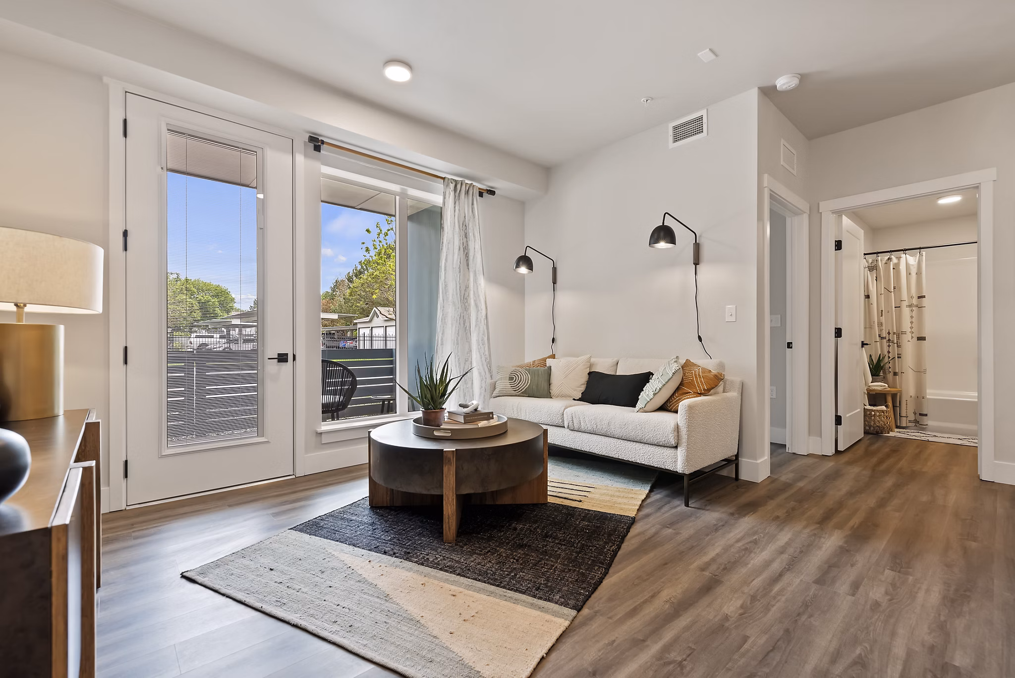 living room at River Pointe Premier Apartments