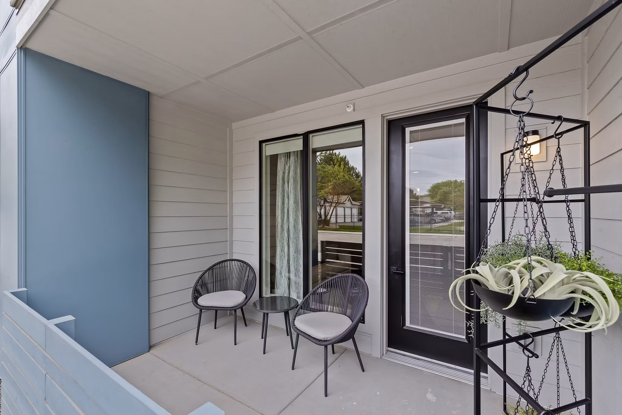 patio at River Pointe Premier Apartments