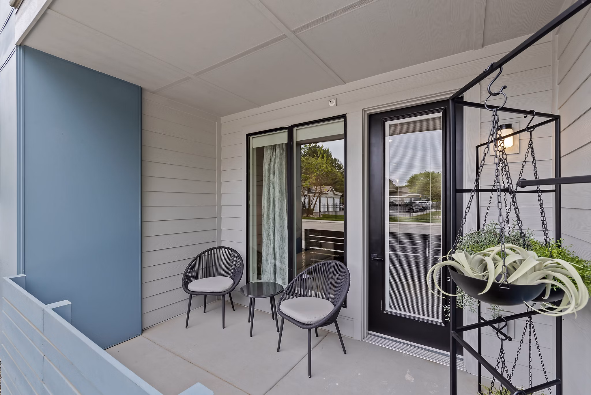 patio at River Pointe Premier Apartments