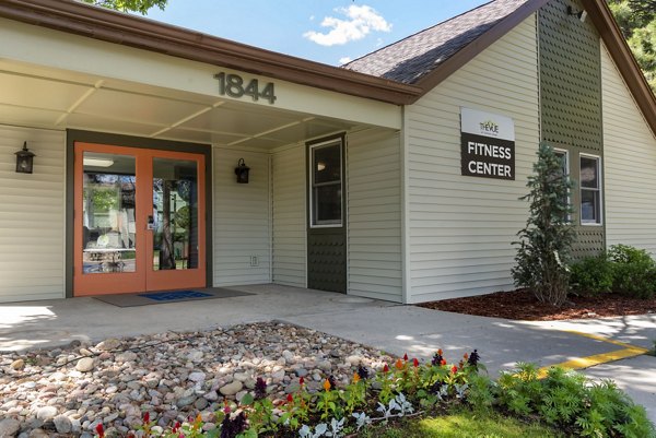 exterior at Vue at Spring Creek Apartments