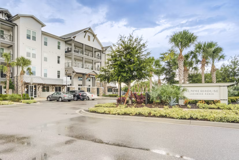 building/exterior at Summerhouse Lakewood Ranch Apartments