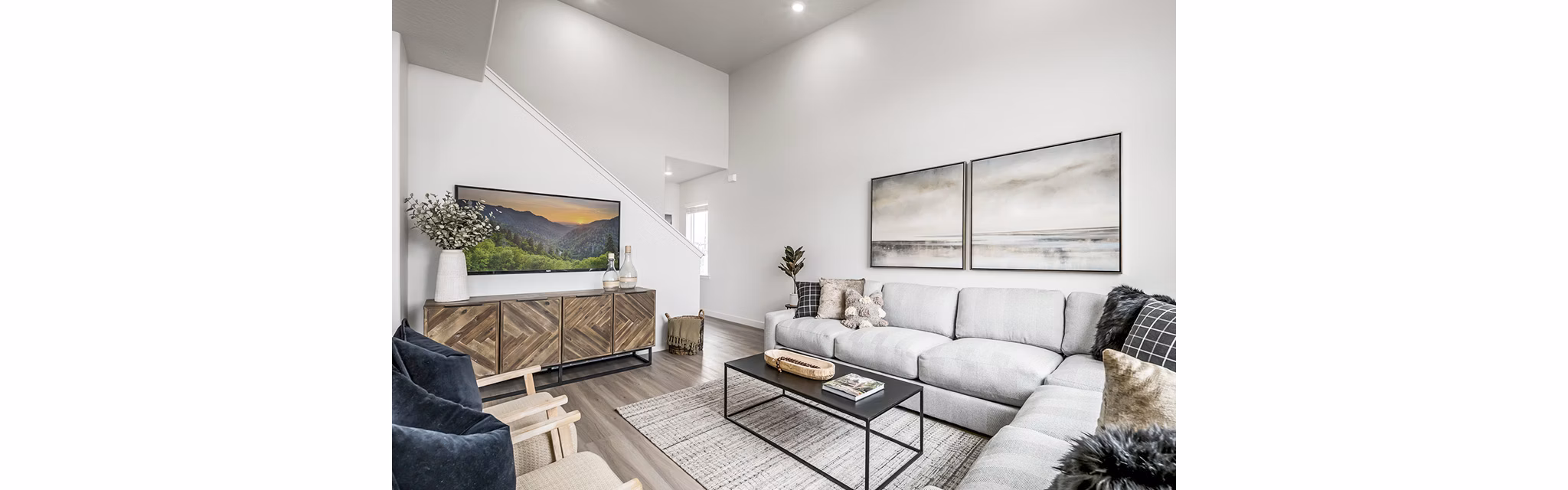 Spacious living room with modern decor in Banner Hill Apartments