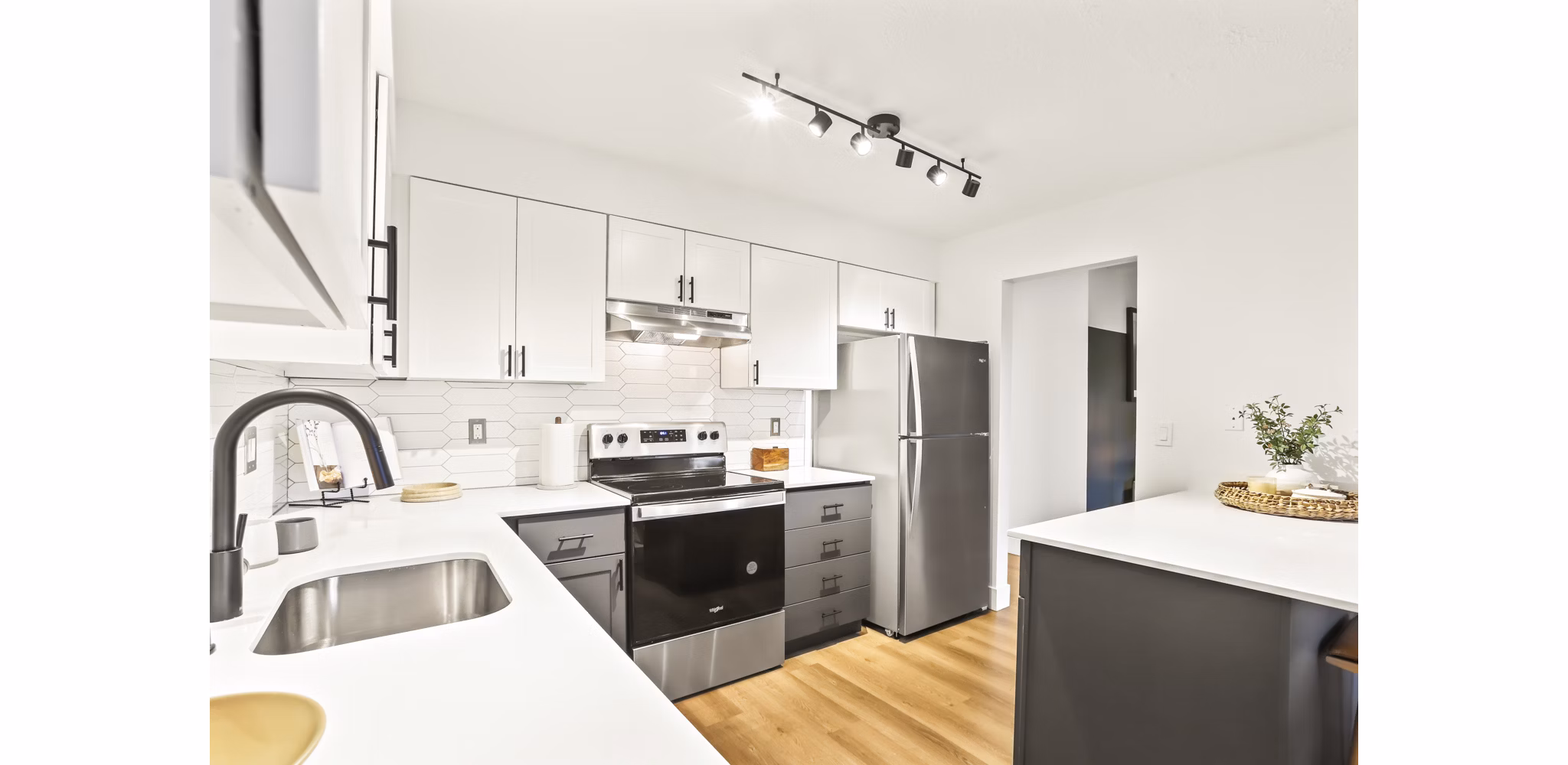 kitchen at Silver Oak Apartments