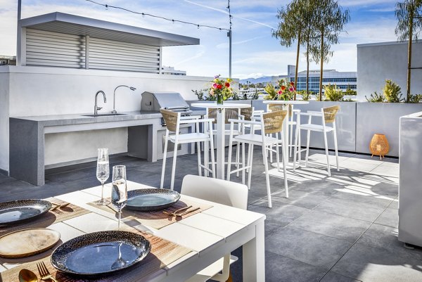 grill area/patio at The Charlie SM C&B Apartments