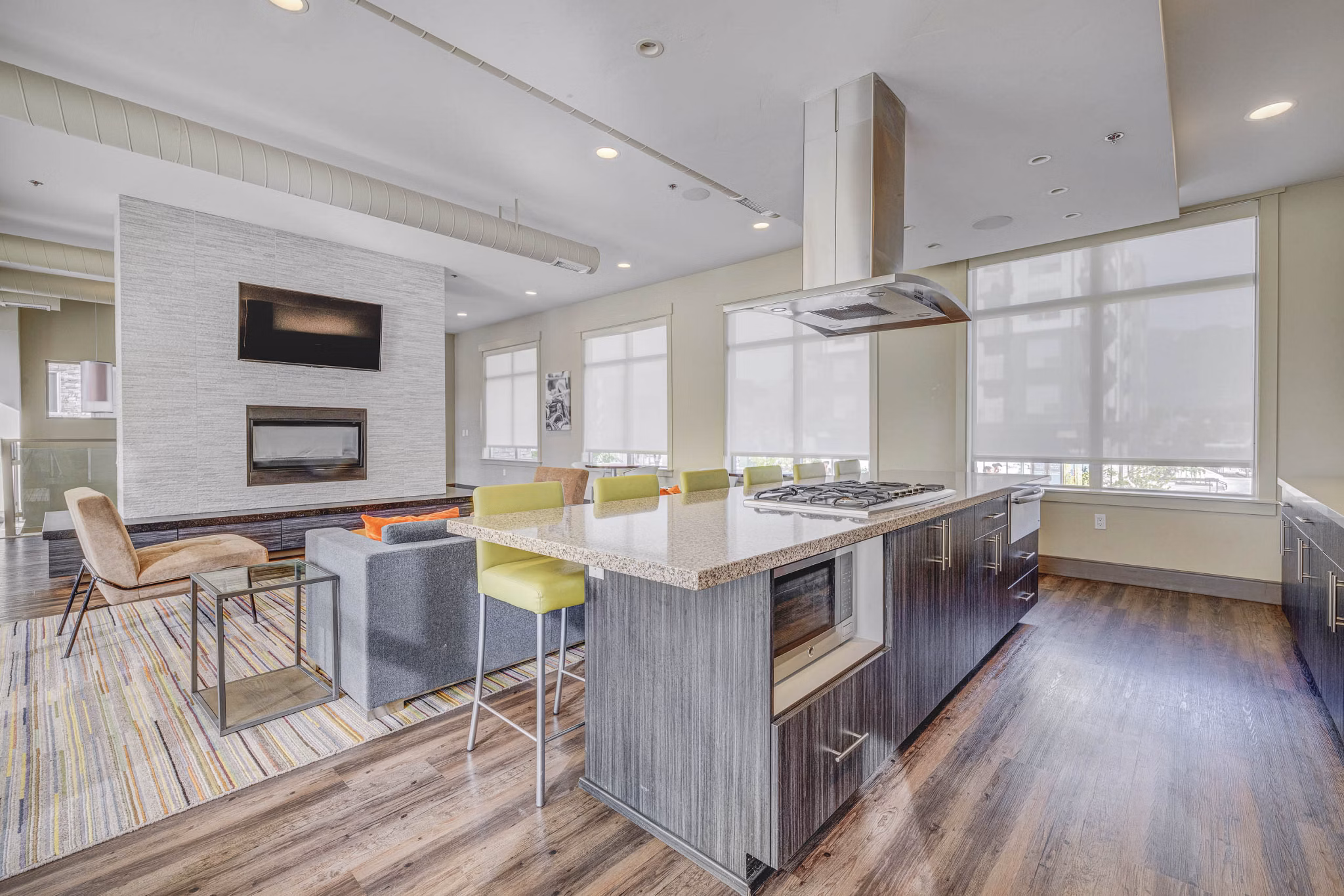 Clubhouse featuring modern lounge and entertainment areas at The Calo Apartments
