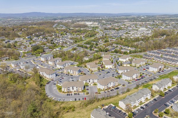 Campus View Apartments: Contemporary building in prime location