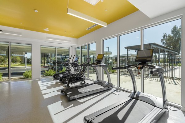 Fitness center featuring state-of-the-art equipment at FLATZ 602 Apartments