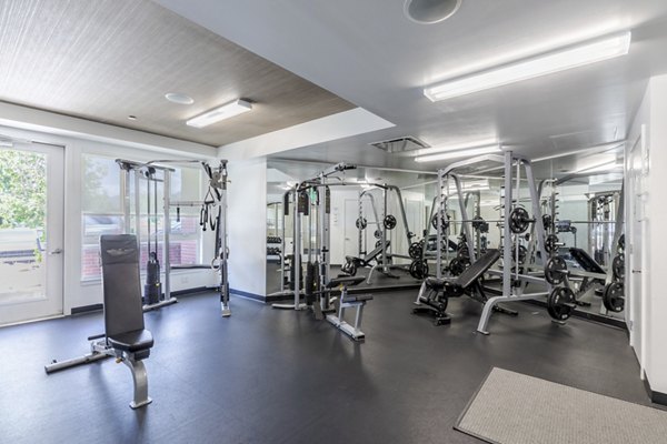 fitness center at Union 9Seventy Apartments