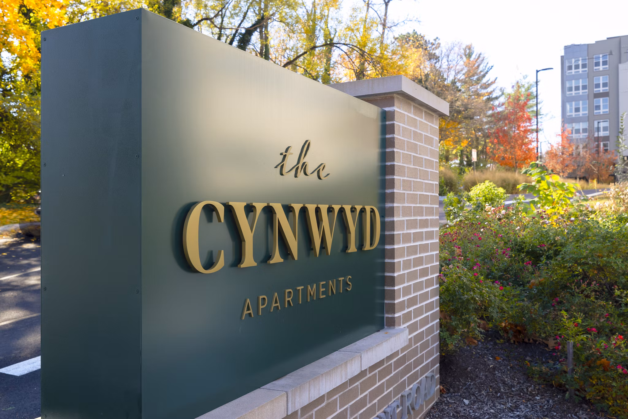 The Cynwyd Apartments: Distinctive signage for luxury apartment living