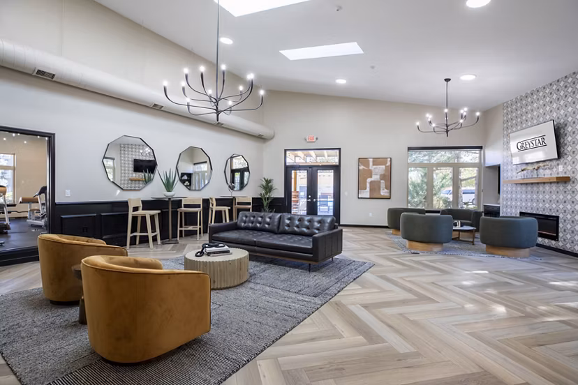 clubhouse at Glen at the Park Apartments 