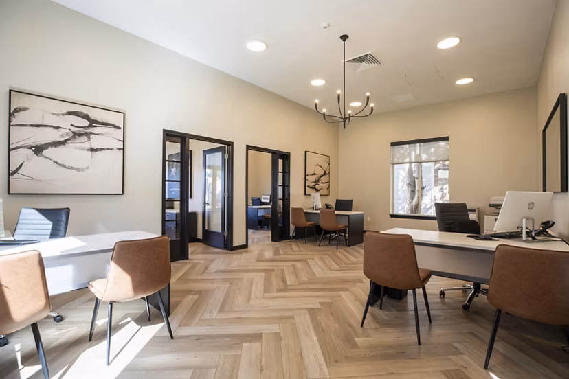 clubhouse at Glen at the Park Apartments 