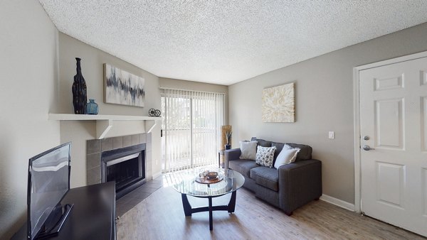 living room at Glen at the Park Apartments