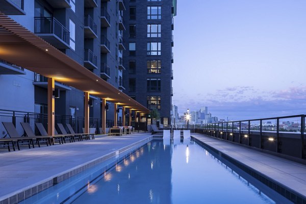 1919 Mile High Apartments: Modern luxury apartment building in vibrant downtown Denver