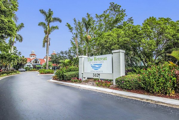 The Retreat at Vista Lake Apartments: Signage for luxury living near community amenities