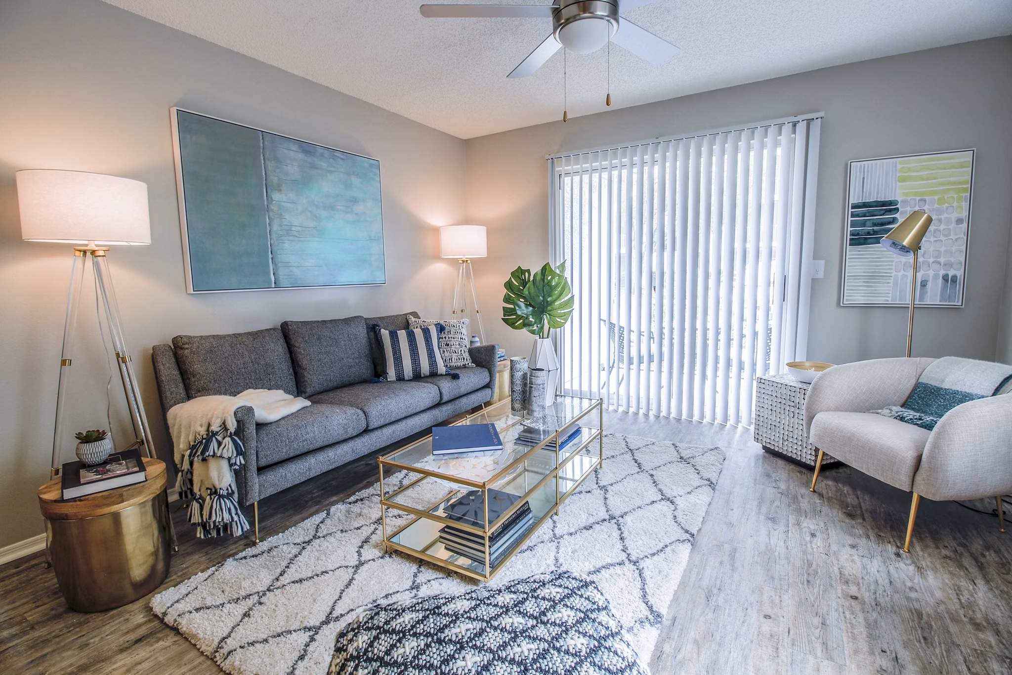 Spacious living room with elegant design and natural lighting in The Retreat at Vista Lake Apartments