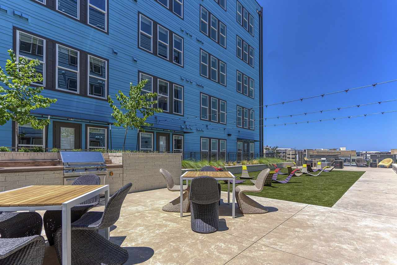 Roof deck at Alexan Riverside (3 of 3)