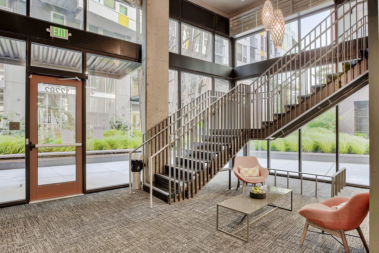 Lobby at Arras Apartments (6 of 6)