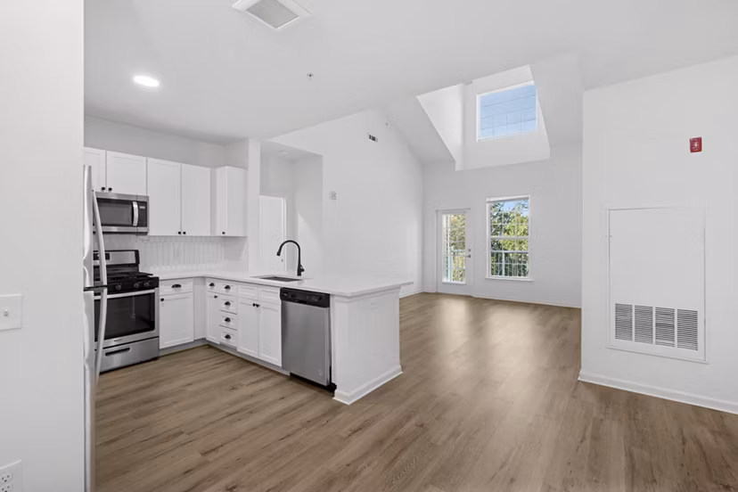 kitchen at Terraces on the Hudson Apartments