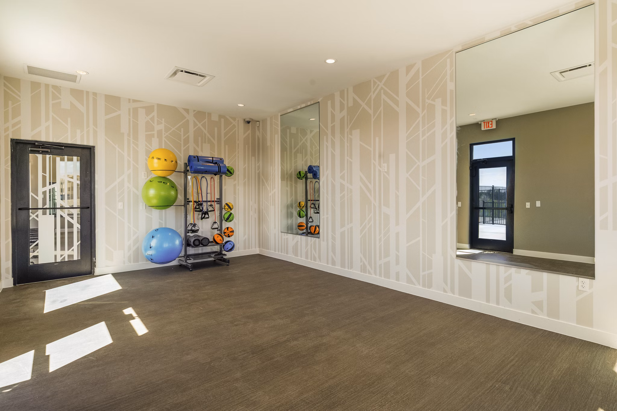 fitness center at Turquesa Apartments