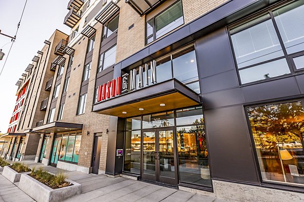 building/exterior at Mason & Main Apartments