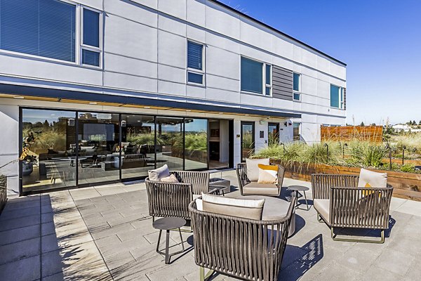 patio at Mason & Main Apartments