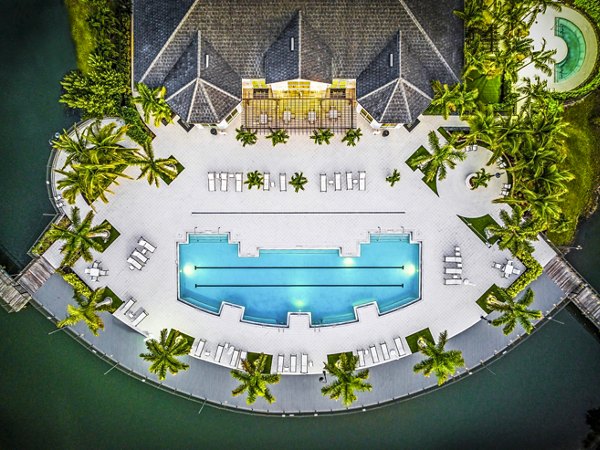 pool at Estero Oaks Apartments