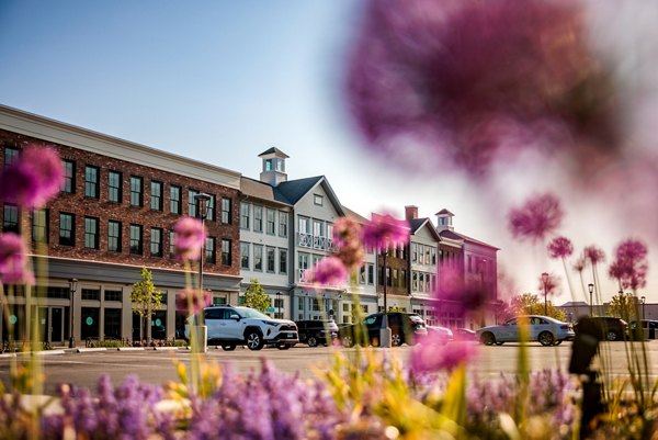 building/exterior at Darien Commons Apartments