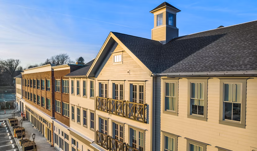 Darien Commons: Elegant of luxury apartments in upscale neighborhood