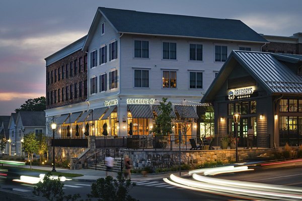 building/exterior at Darien Commons Apartments