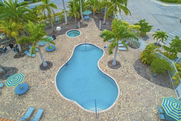 pool at Diamond Oaks Village Apartments