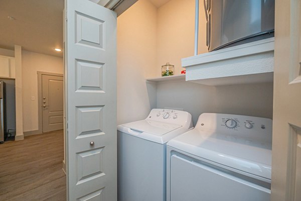 laundry room at Tide on 35 Apartments