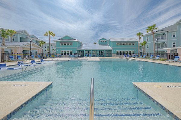 Resort-style pool at Tide on 35 Apartments, a luxury Greystar community