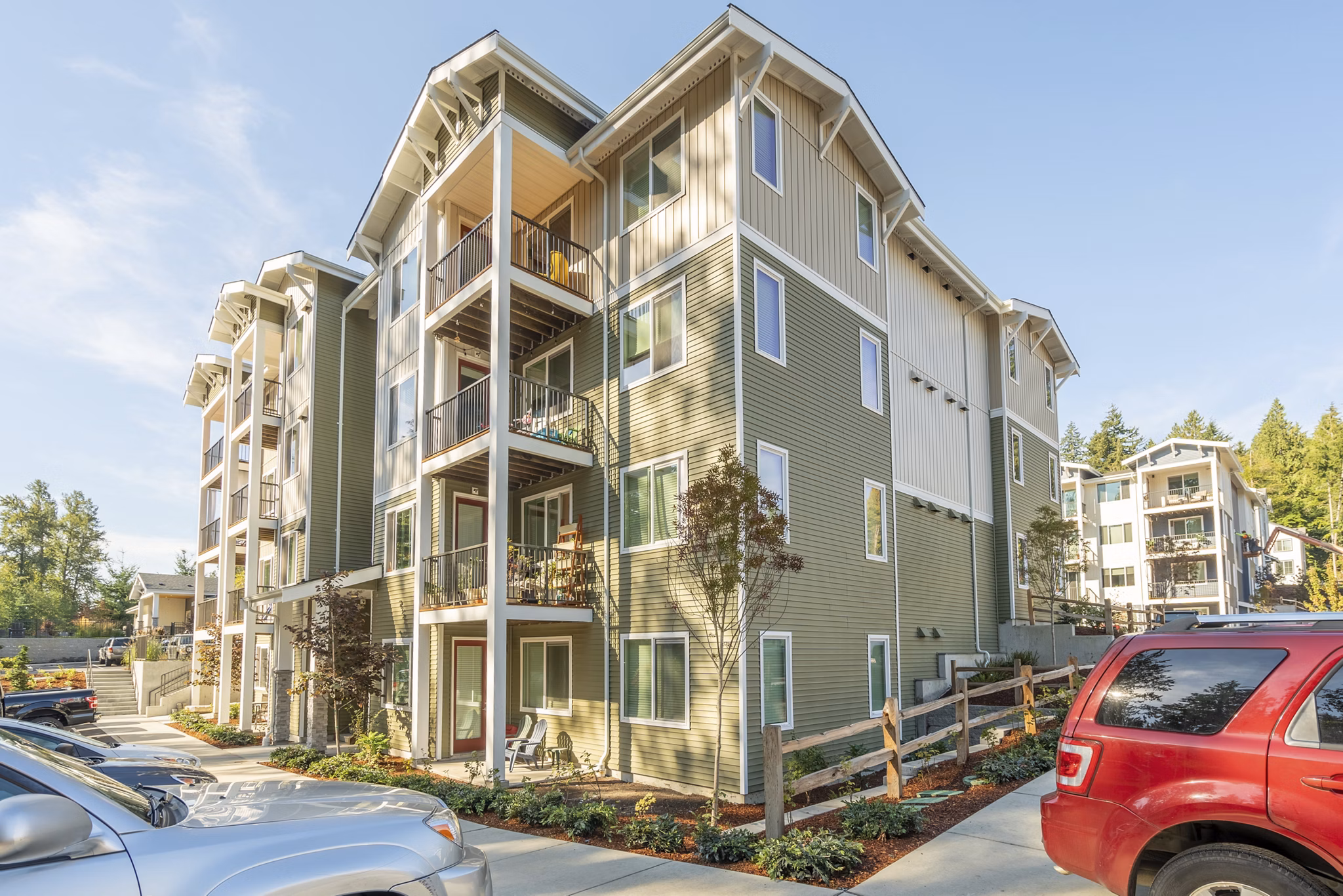Park on 20th Apartments: Sleek urban luxury apartments in vibrant city setting