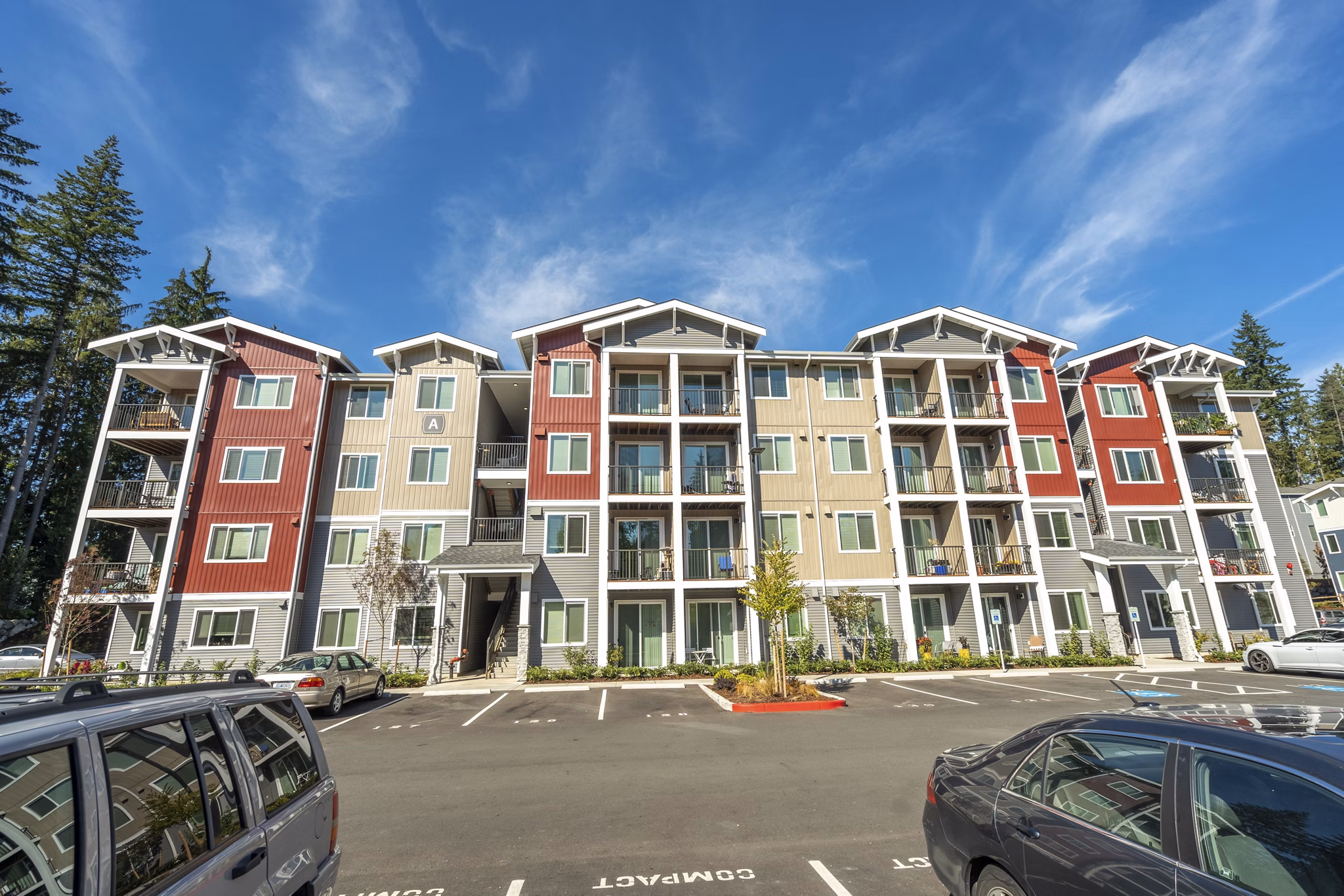 Park on 20th Apartments: Elegant design at luxury apartments in vibrant neighborhood