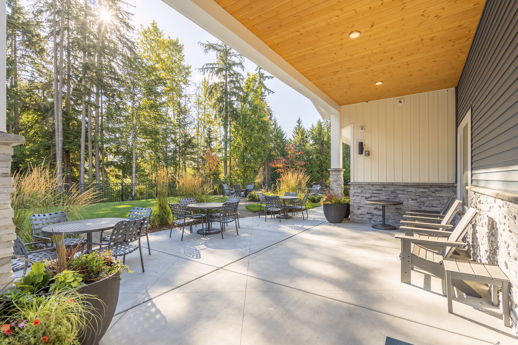 Chic outdoor patio with elegant seating at Park on 20th Apartments, perfect for relaxation and gatherings in a luxurious living environment