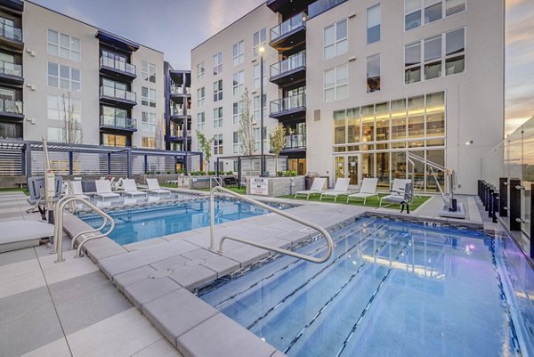 pool at 6th and Main Apartments
