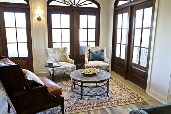 Elegant clubhouse with modern furnishings at Savannah West Apartments