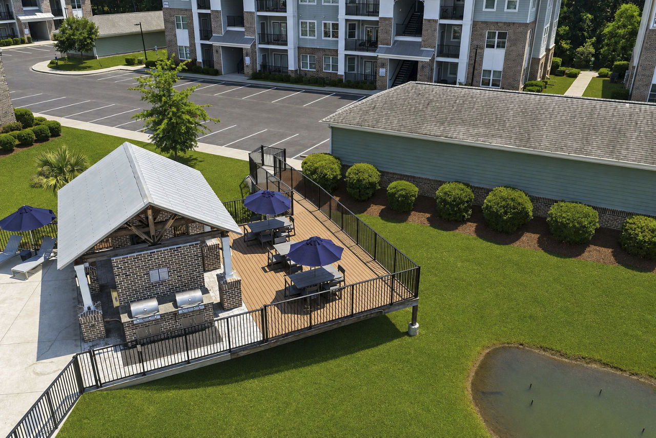 Grill area at The Arden Apartments (1 of 4)