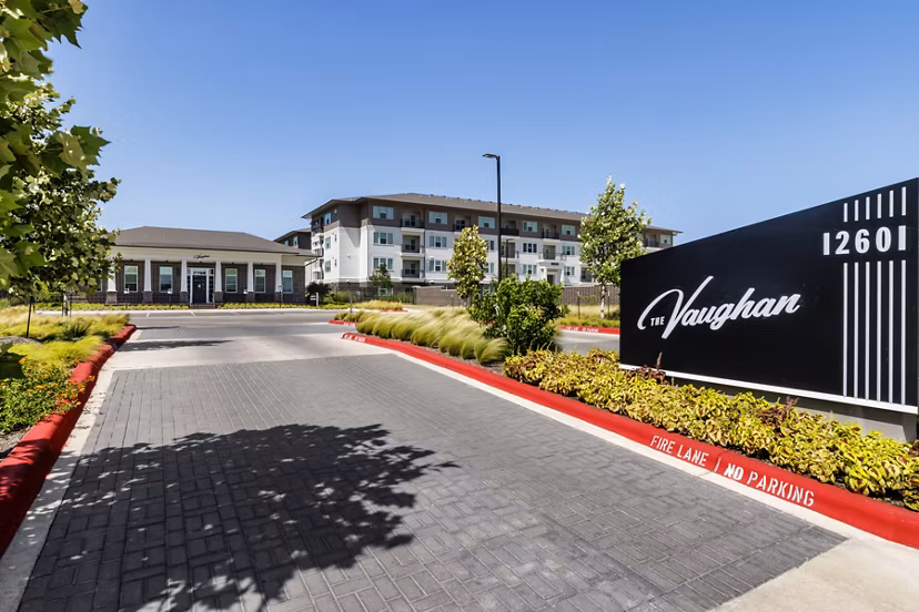 Vaughan Apartments: Luxury modern design in Greystar community
