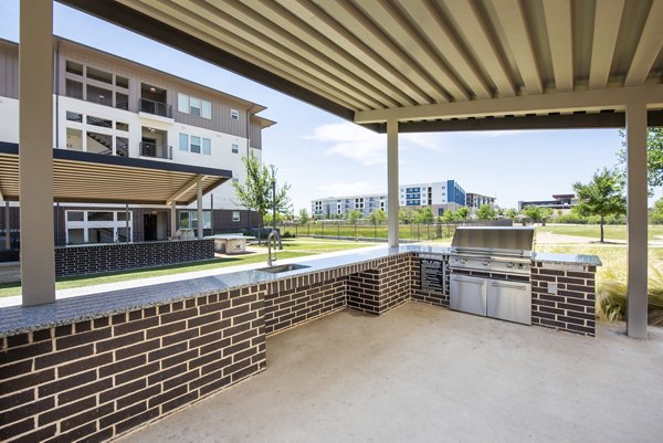patio at The Vaughan Apartments