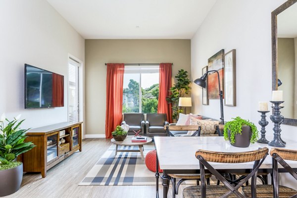 dining room at Altura Apartments