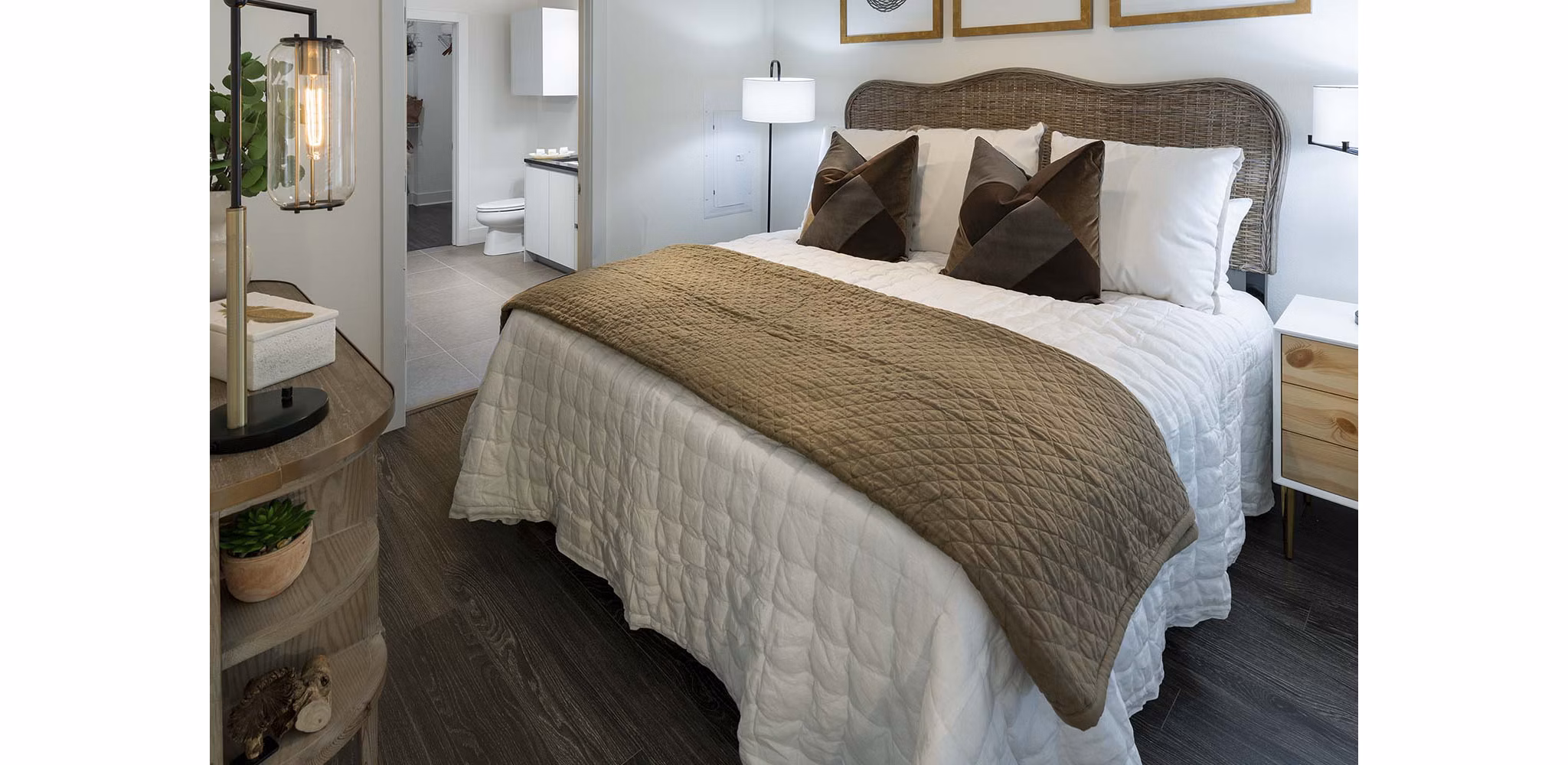 Bedroom at Kinley West LA Apartments