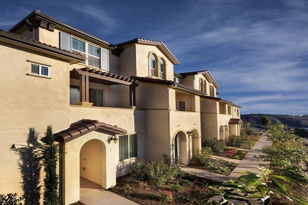 Ocean Air Apartments: Coastal luxury apartments in a serene San Diego setting