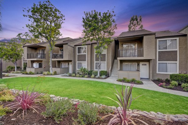 exterior at Park Pointe Apartments