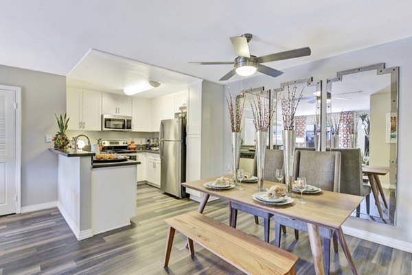 Dining area with contemporary furniture at Park Pointe Apartments, Greystar luxury apartments