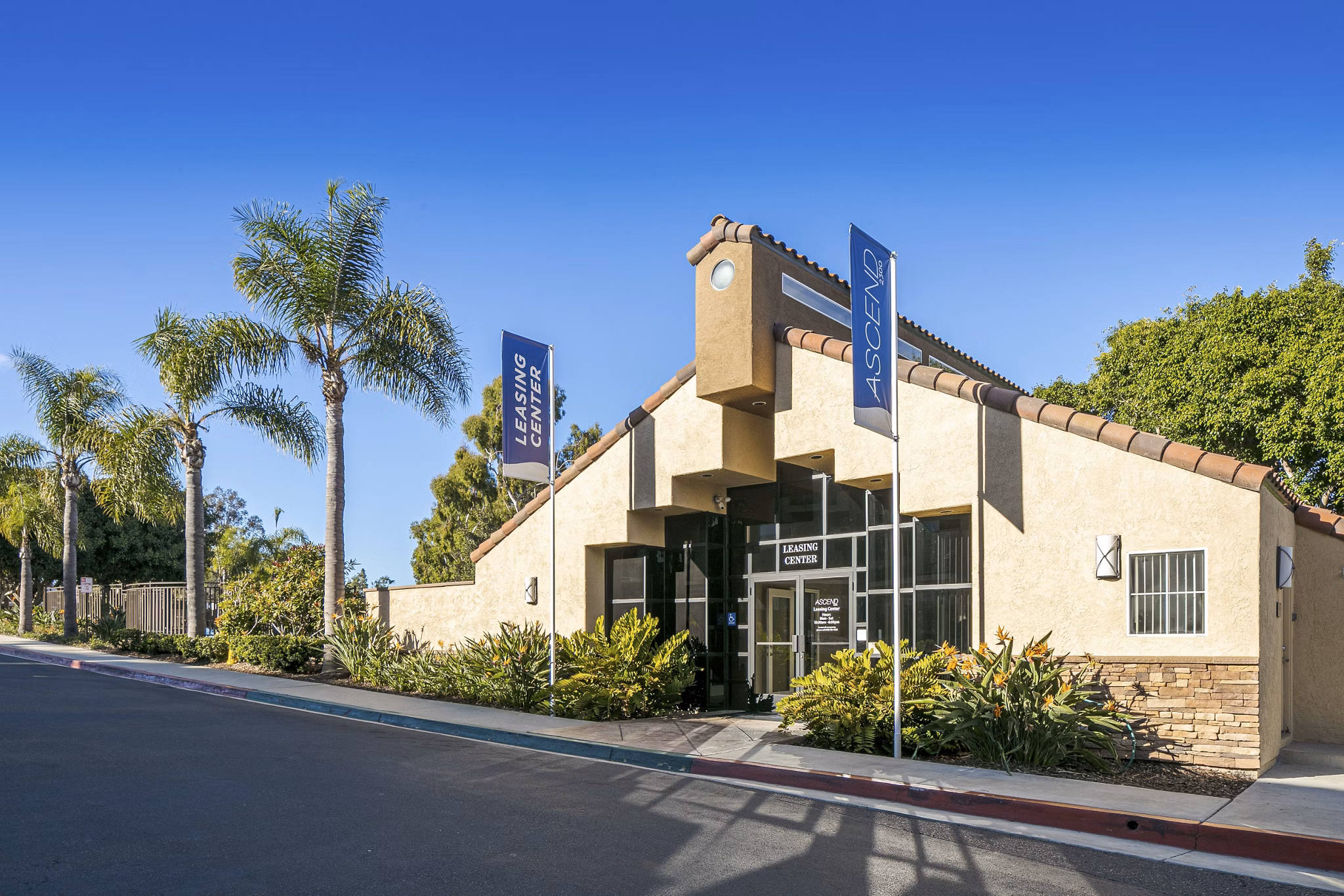 exterior at Ascend2300 Apartments 