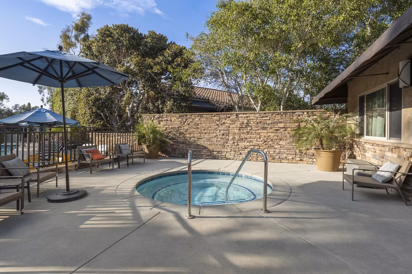 pool at Ascend2300 Apartments 